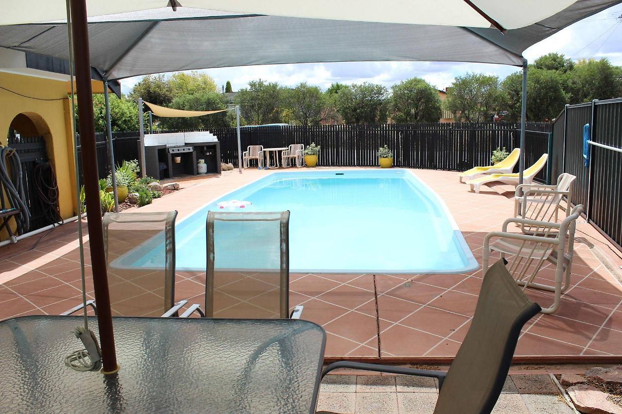 Twin Swans Motel Inverell Exterior foto